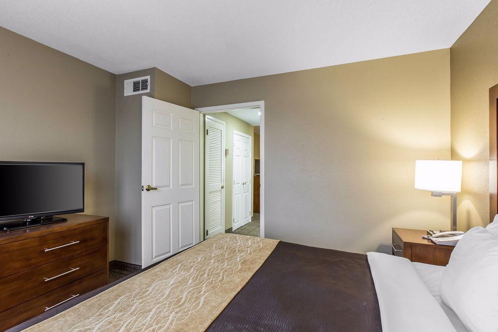Comfort Inn & Suites Peachtree Corners Норкрос Екстер'єр фото