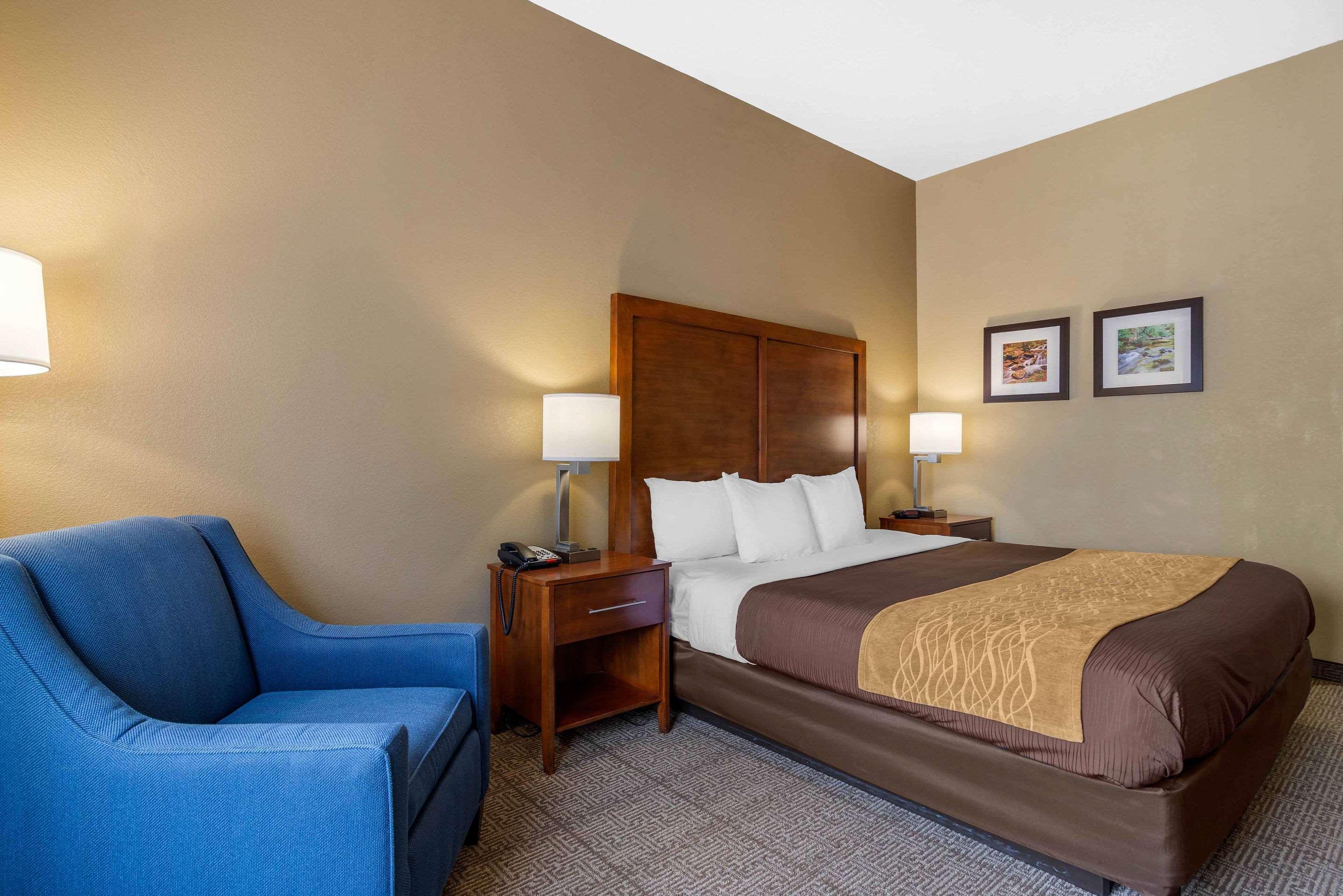 Comfort Inn & Suites Peachtree Corners Норкрос Екстер'єр фото