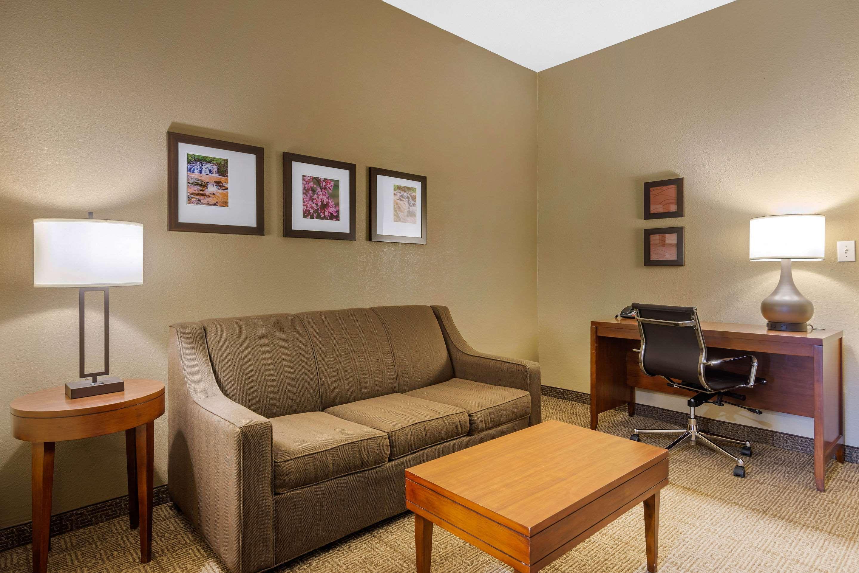 Comfort Inn & Suites Peachtree Corners Норкрос Екстер'єр фото
