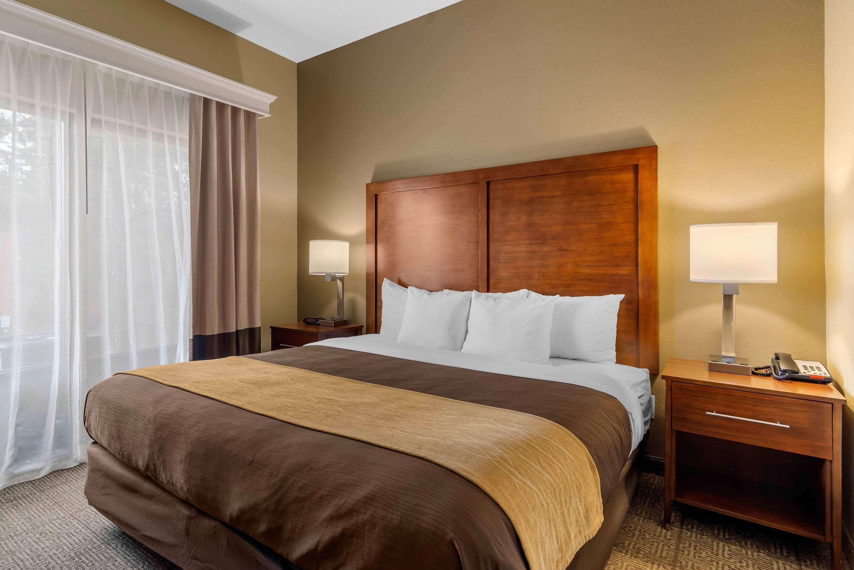 Comfort Inn & Suites Peachtree Corners Норкрос Екстер'єр фото