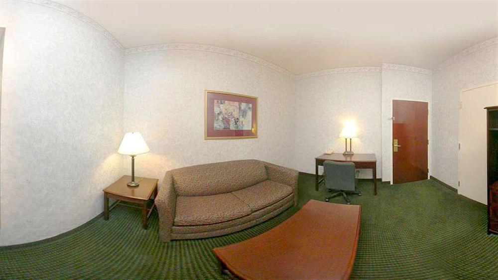 Comfort Inn & Suites Peachtree Corners Норкрос Екстер'єр фото