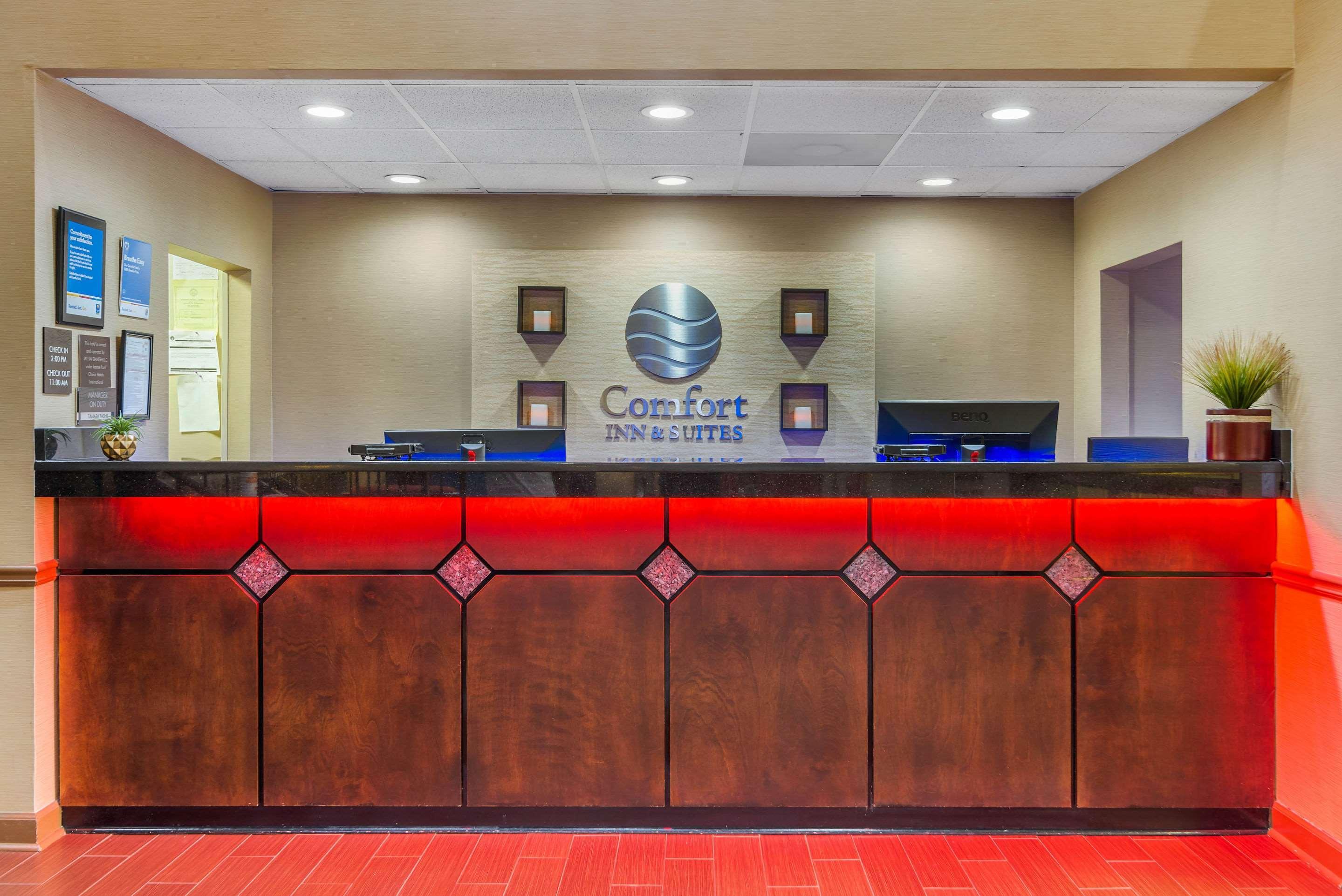 Comfort Inn & Suites Peachtree Corners Норкрос Екстер'єр фото