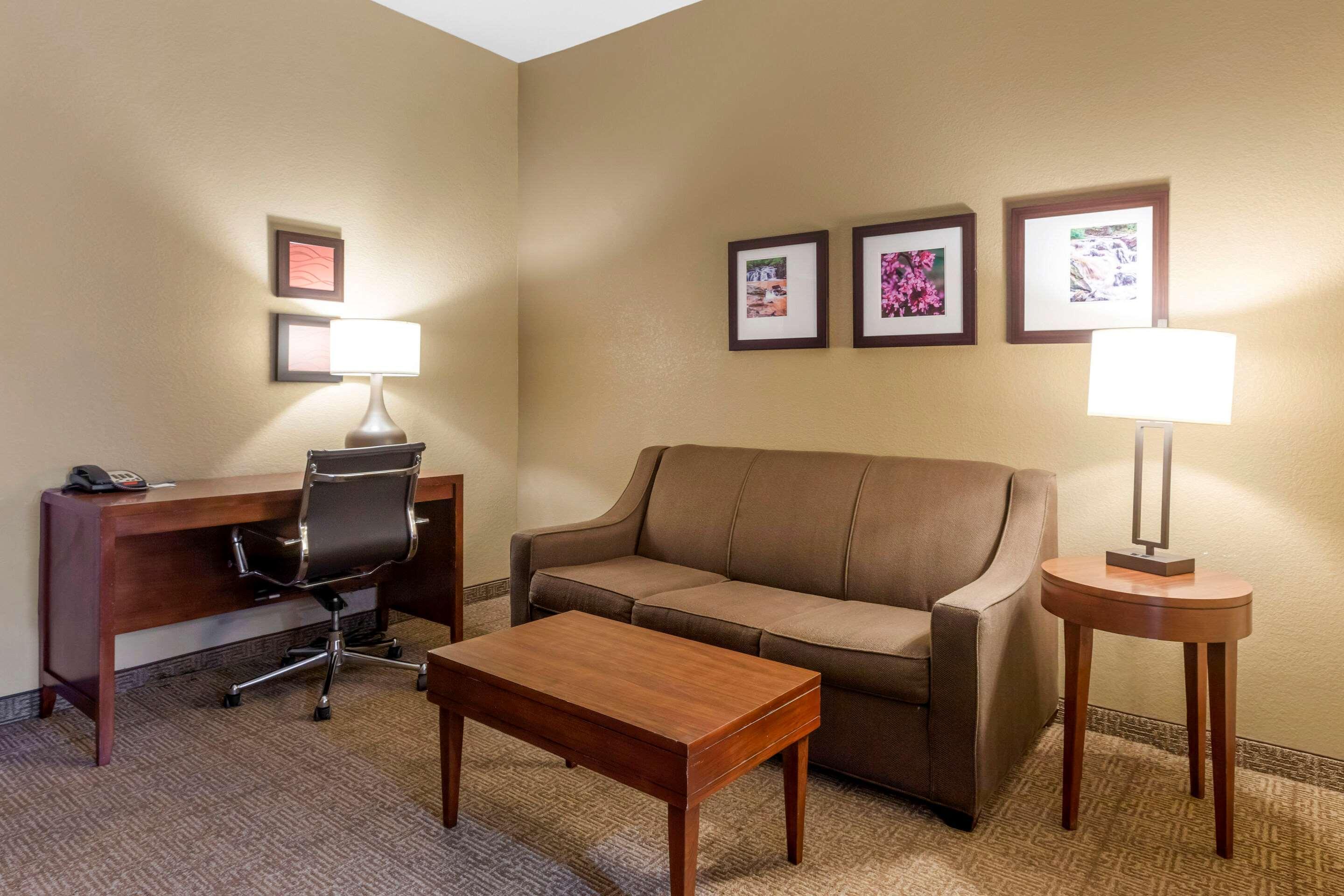 Comfort Inn & Suites Peachtree Corners Норкрос Екстер'єр фото