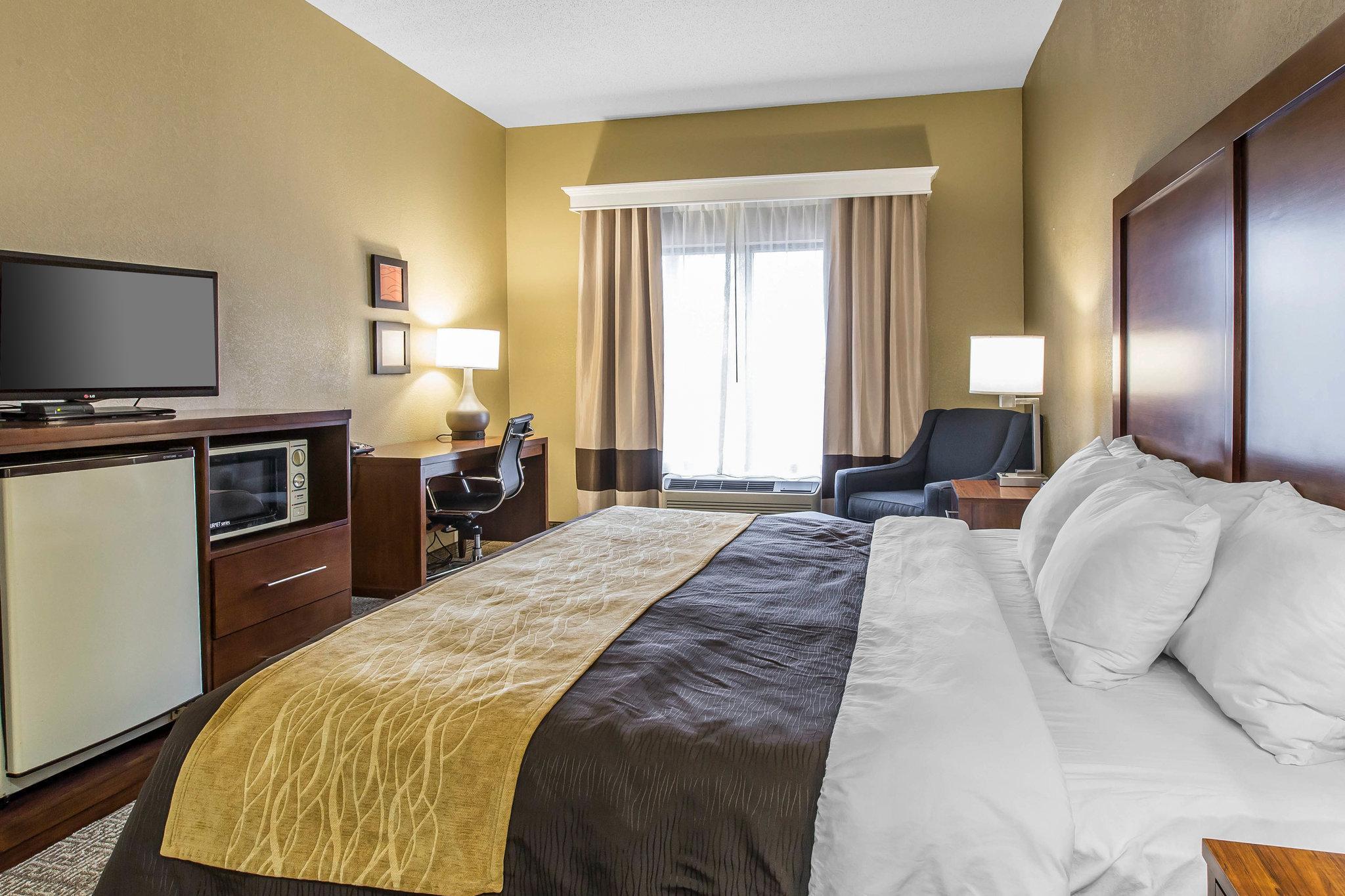 Comfort Inn & Suites Peachtree Corners Норкрос Екстер'єр фото