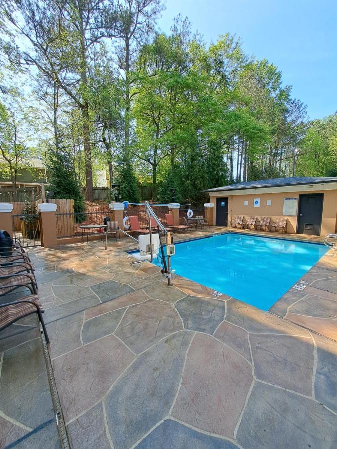 Comfort Inn & Suites Peachtree Corners Норкрос Екстер'єр фото