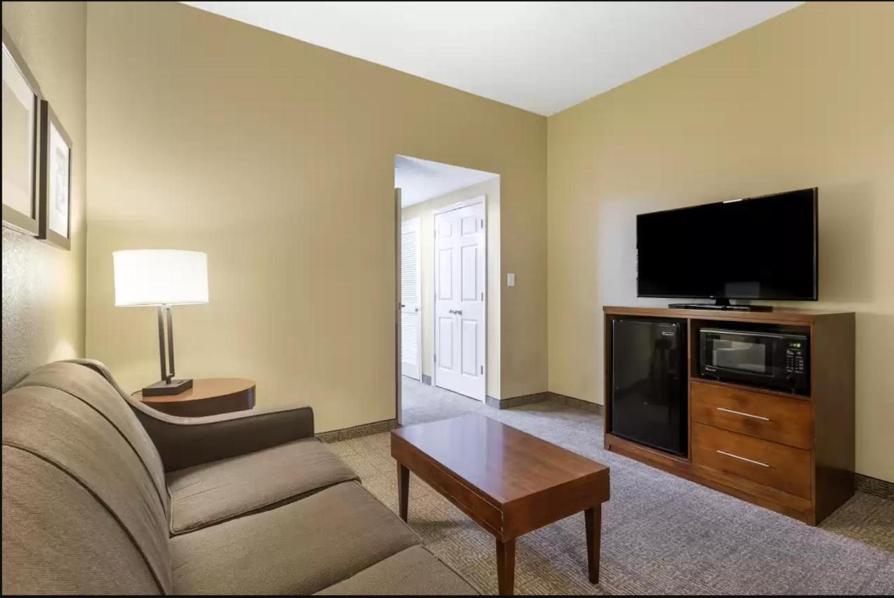 Comfort Inn & Suites Peachtree Corners Норкрос Екстер'єр фото