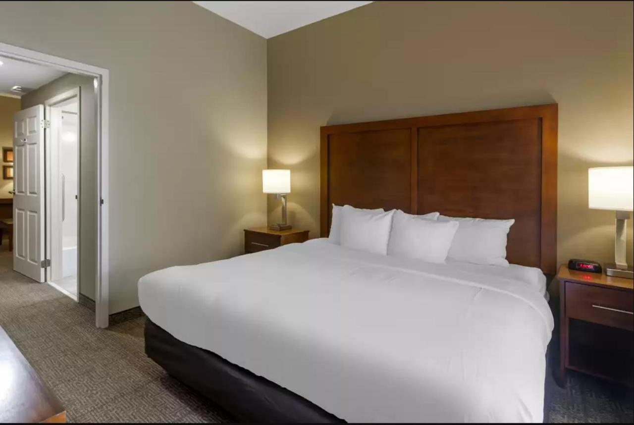 Comfort Inn & Suites Peachtree Corners Норкрос Екстер'єр фото